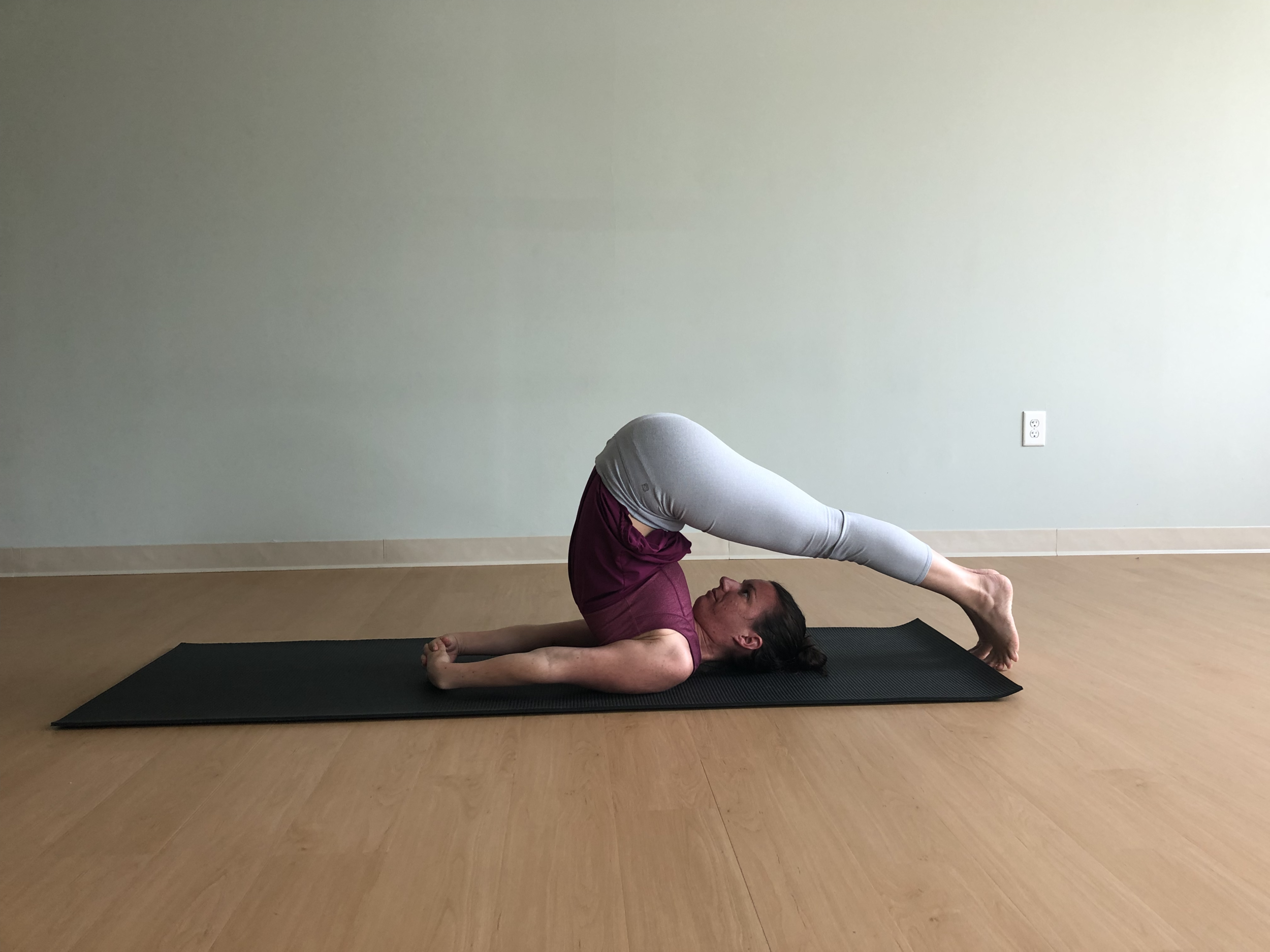 5 Yoga Poses to Lengthen and Strengthen (Yoga for Athletes!) - Nourish,  Move, Love